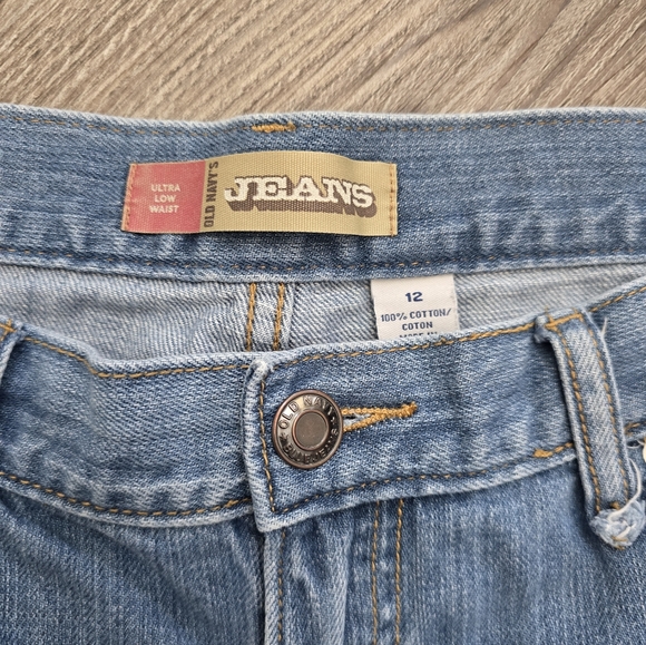 Old Navy distressed frayed shorts size 12 - Picture 3 of 3